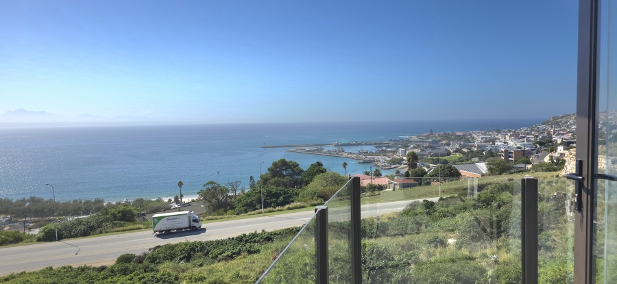 2 Bedroom Property for Sale in Da Nova Western Cape
